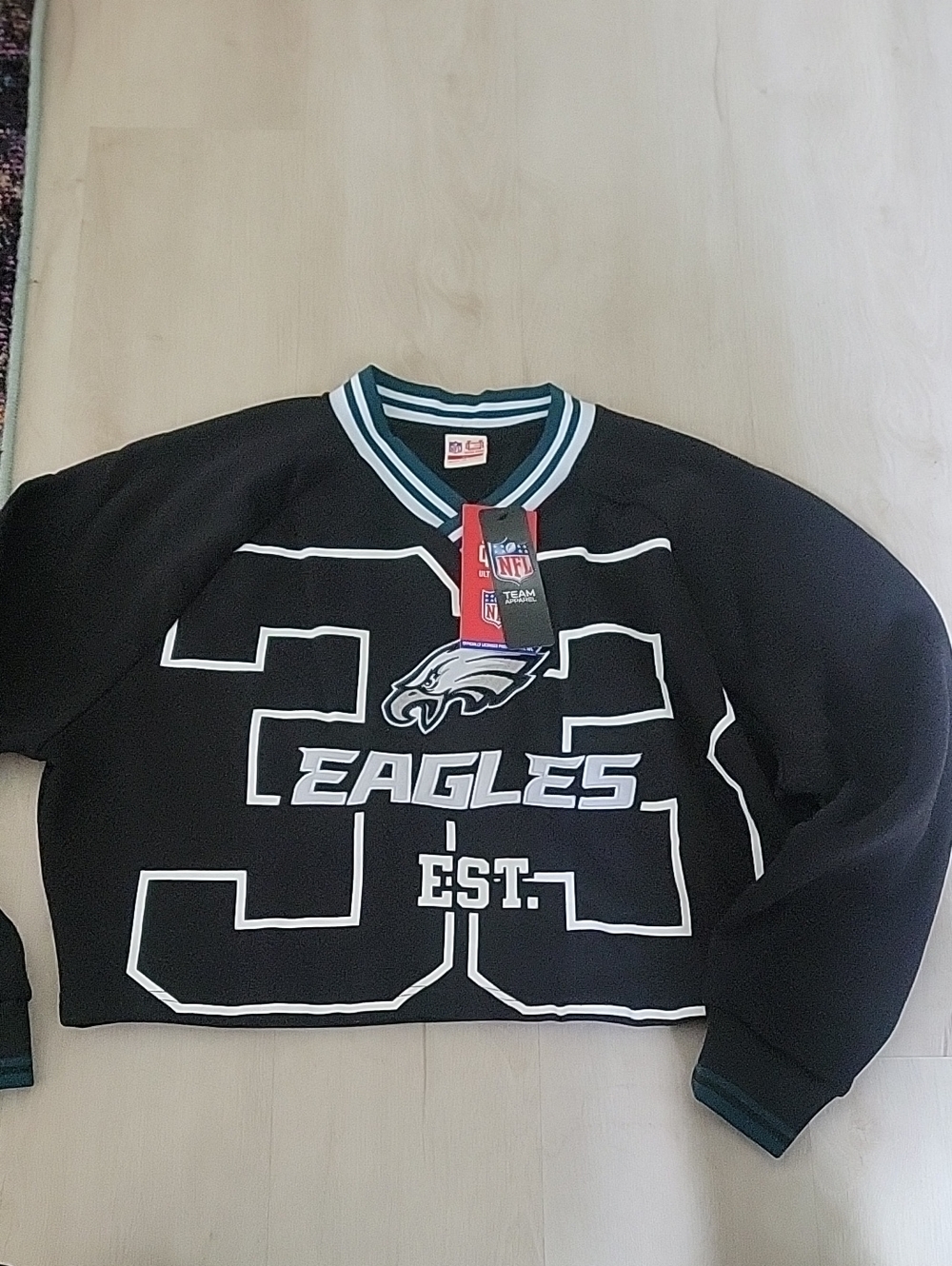 NFL Philadelphia Eagles Black Crop Pullover Sweatshirt NWT